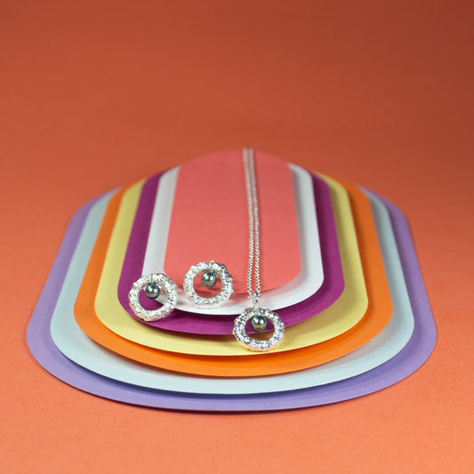 Ensemble Prunelle - Boucles d'oreilles et collier - Atelier Chicoine